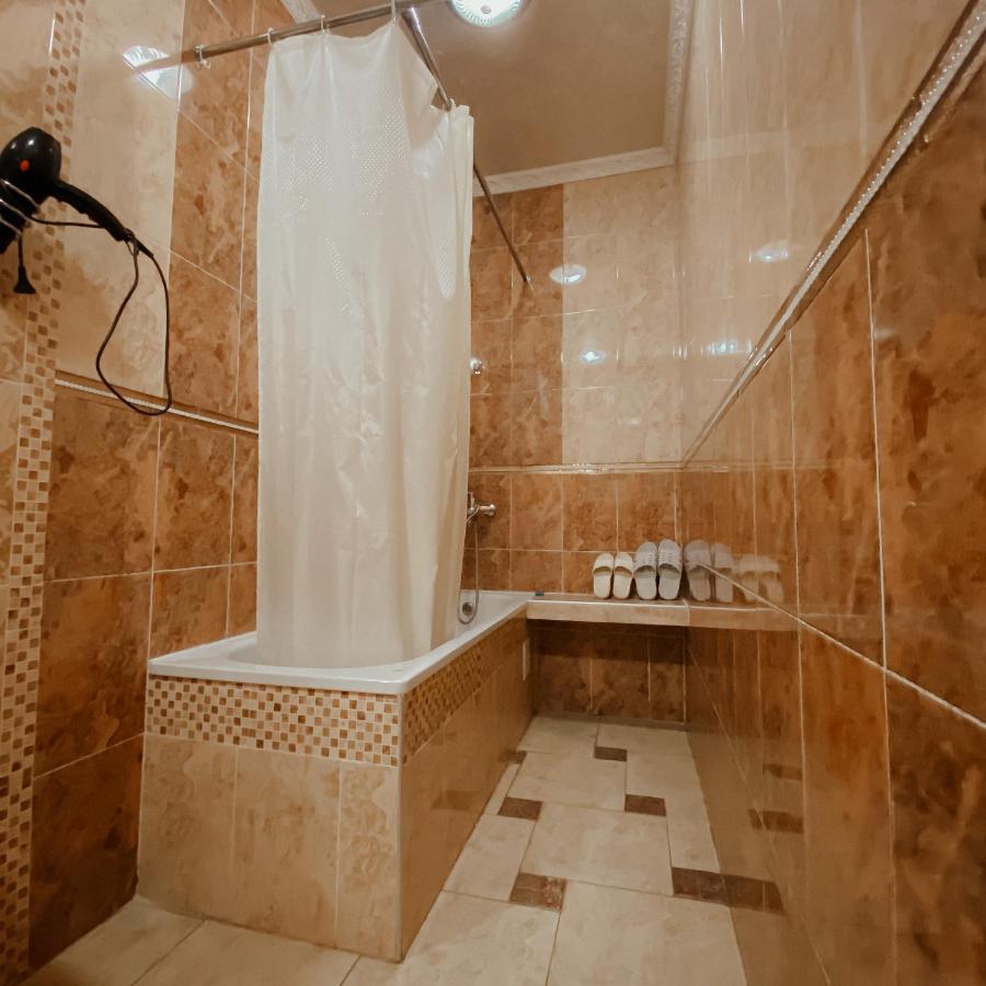 Galeon Hotel บิชเคก ภายนอก รูปภาพ