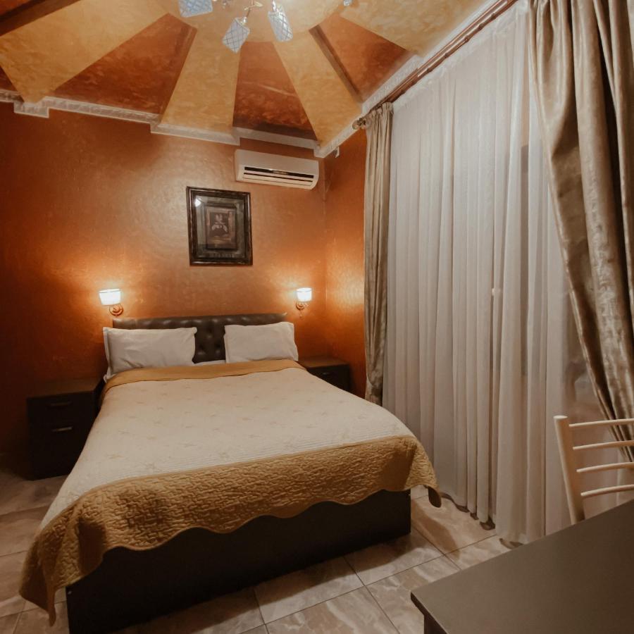 Galeon Hotel บิชเคก ภายนอก รูปภาพ