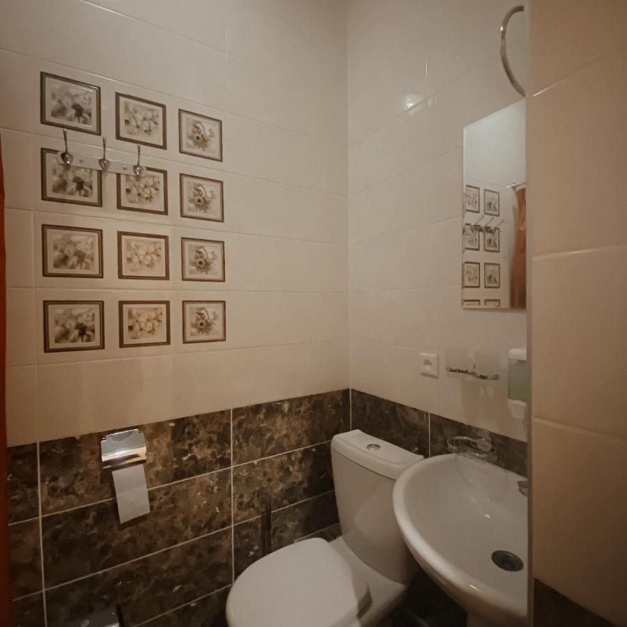 Galeon Hotel บิชเคก ภายนอก รูปภาพ